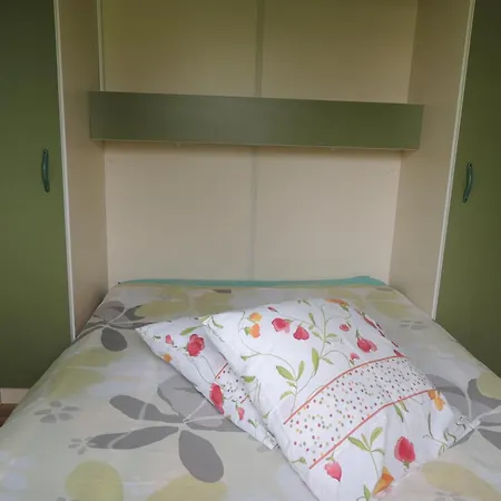 4 Personnes Maxi Confort Location En مكان تخييم