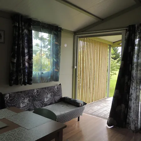 4 Personnes Maxi Confort Location En مكان تخييم Chazemais