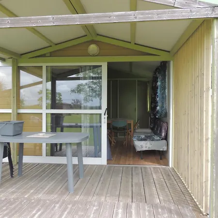 مكان تخييم 4 Personnes Maxi Confort Location En Chazemais